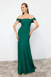 Emerald Green Body-Fitting Carmen Collar Woven Elegant Evening & Graduation Dress