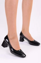 Women's Brazen Black Patent Leather Casual Heel Shoes
