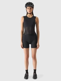 Women's cycling shorts with gel liner - black