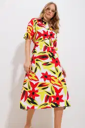 Trend Alaat Stili Women's Red Shirt Collar Half Placket Belted Waist Floral Patterned Poplin Dress