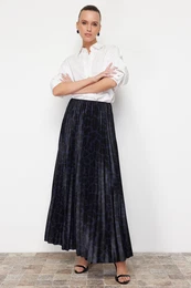Dark Navy Blue Pleated Animal Print Printed Flexible Knitted Skirt