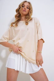 Trend Alaat Stili Women's Beige Crew Neck Oversize Pearl and Stone Embroidered T-Shirt