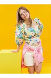 Square Neck Floral Balloon Sleeve Crop Women's Blouse