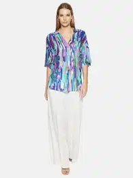 Woman's Blouse River