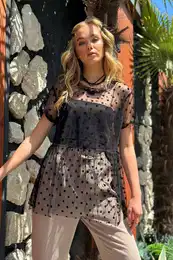 Trend Alaat Stili Women's Black Crew Neck Polka Dot Tulle Blouse