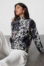 Stone Leopard Patterned Stand Collar Knitwear Sweater