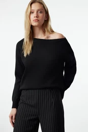 Black Wool Boat Neck Basic Knitwear Sweater