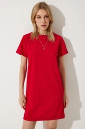 Happiness stanbul Women's Red Crew Neck Basic Crepe Dress