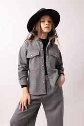 Girl Oversize Fit Wide Mold Flannel Long Sleeve Shirt