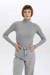 Fitted Turtleneck Rib Knit Sweater