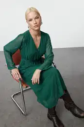 Emerald Green Belted A-Line Double-Breasted Collar Lined Chiffon Maxi Woven Dress