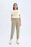 Khaki Chino Hlače za dame image