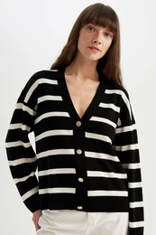 Relax Fit Striped V Neck Buttoned Knit Cardigan