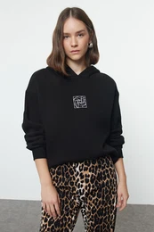 Black Oversize/Wide Pattern Embroidered Thick Inside Fleece Knitted Sweatshirt