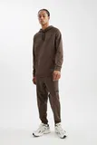 Khaki Trenirke za dame image