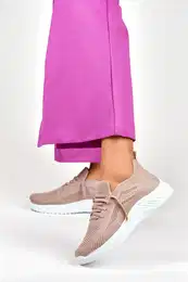 Pudrowe elastyczne buty sportowe damskie