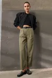 Khaki Paperbag Hlače za dame image
