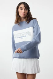 Light Blue Color Blocked Slogan Printed Oversize Fit Thick Inside Fleece Knitted Sweatshirt