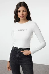 Ecru Slogan Printed Crop Stretch Knit Blouse