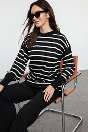 Black Striped Single Plate Knitted Sweater