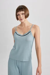 Fall In Love Regular Fit Strappy Casual Pajama Top