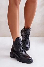Insulated women's ankle boots on a low heel black