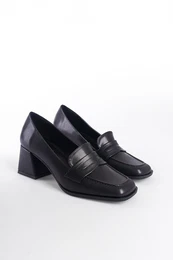 Blunt Toe Mid Heel Loafer Women's Shoes