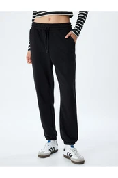 Pocketed Waist Tied Regular Fit Jogger Sweatpants