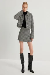 Houndstooth Patterned Pearl Buttoned Tweed Crop Jacket