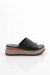 1800 Women's Slippers