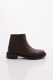043 Women's Classic Buckled Boots