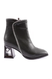 844-22K Women's Brooch Accessory Heeled Boots.