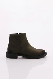043 Women's Classic Buckled Boots