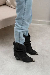 NANTAI SHOES Glinda Black Matte Leather Toe Iron Detail Bellows Women's Heeled Dallas Boots