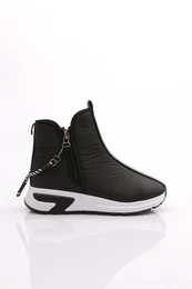 685-1 Women's Thick Sole Zipper Detailed Silver Stone Boots Black