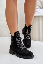 Insulated shoes with decorative lacing Black