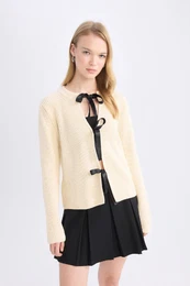 Regular Fit Crew Neck Tied Knitwear Cardigan E2271AX24CW