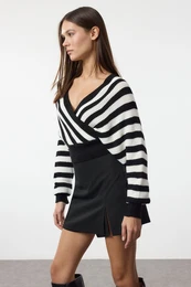 Black*001 Double Breasted Knitted Sweater