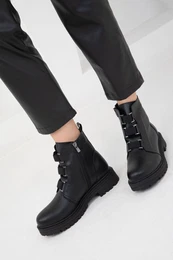 Black Women's Boots & Bootie 20050