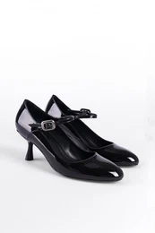 Round Toe Buckled Mid Heel Women's Shoes