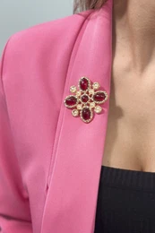 Floral brooch 2 red