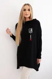 Oversized sweatshirt with asymmetrical sides black