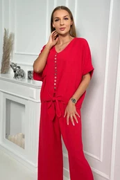 Blouse set with red trousers
