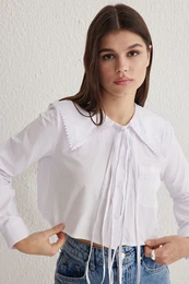 White Collar Lace and Tie Detail Regular Regular Pattern Woven Crop Shirt