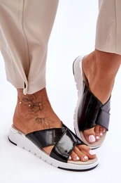Lacquered Low Heel Clogs S.Barski