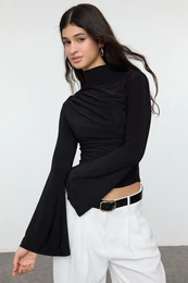 Black Fitted/Fits Body Spanish Sleeve Flexible Knitted Blouse