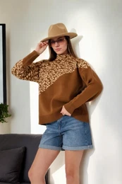 90315 Half Turtleneck Leopard Womens Sweater-BROWN