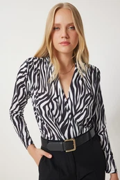 Happiness stanbul Women's Black and White Wrap Collar Padded Snap Sandy Blouse