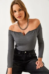 Women's Drawstring Neck Crop Knitted Blouse