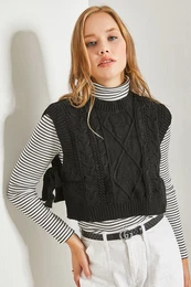 Women's Patterned Side Tie Knitwear Vest